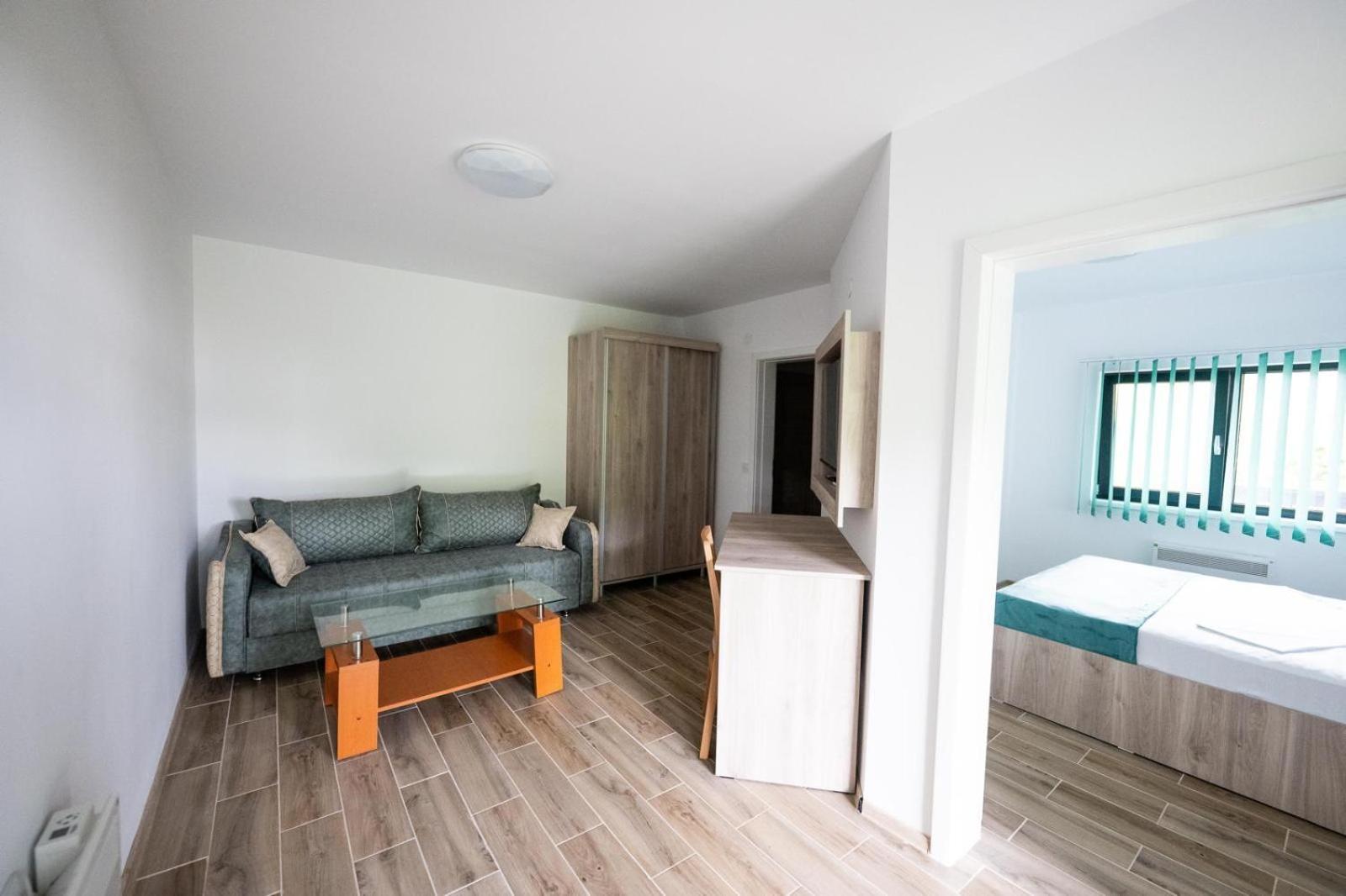 Casa Dacia Hotell Ieşelniţa Eksteriør bilde